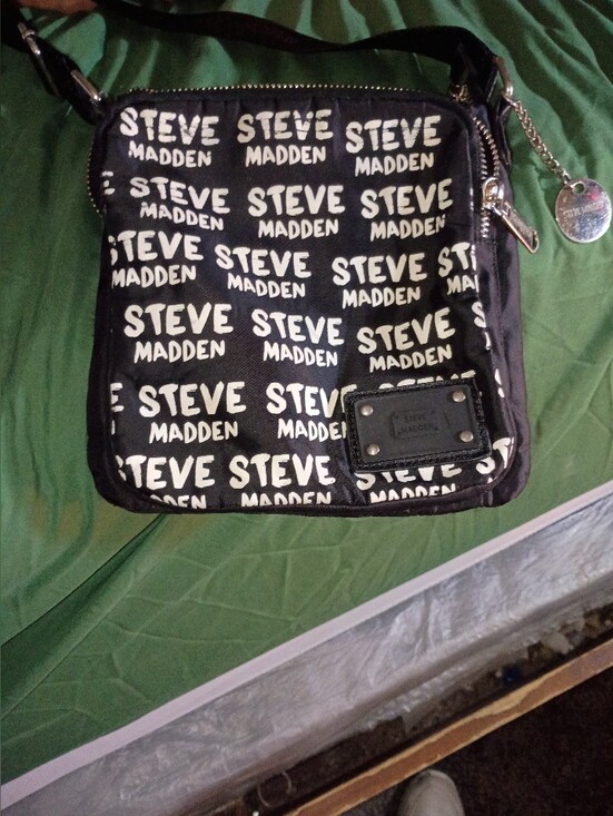 Steve Madden Other - Steve Madden Black and White Logo Crossbody Messenger